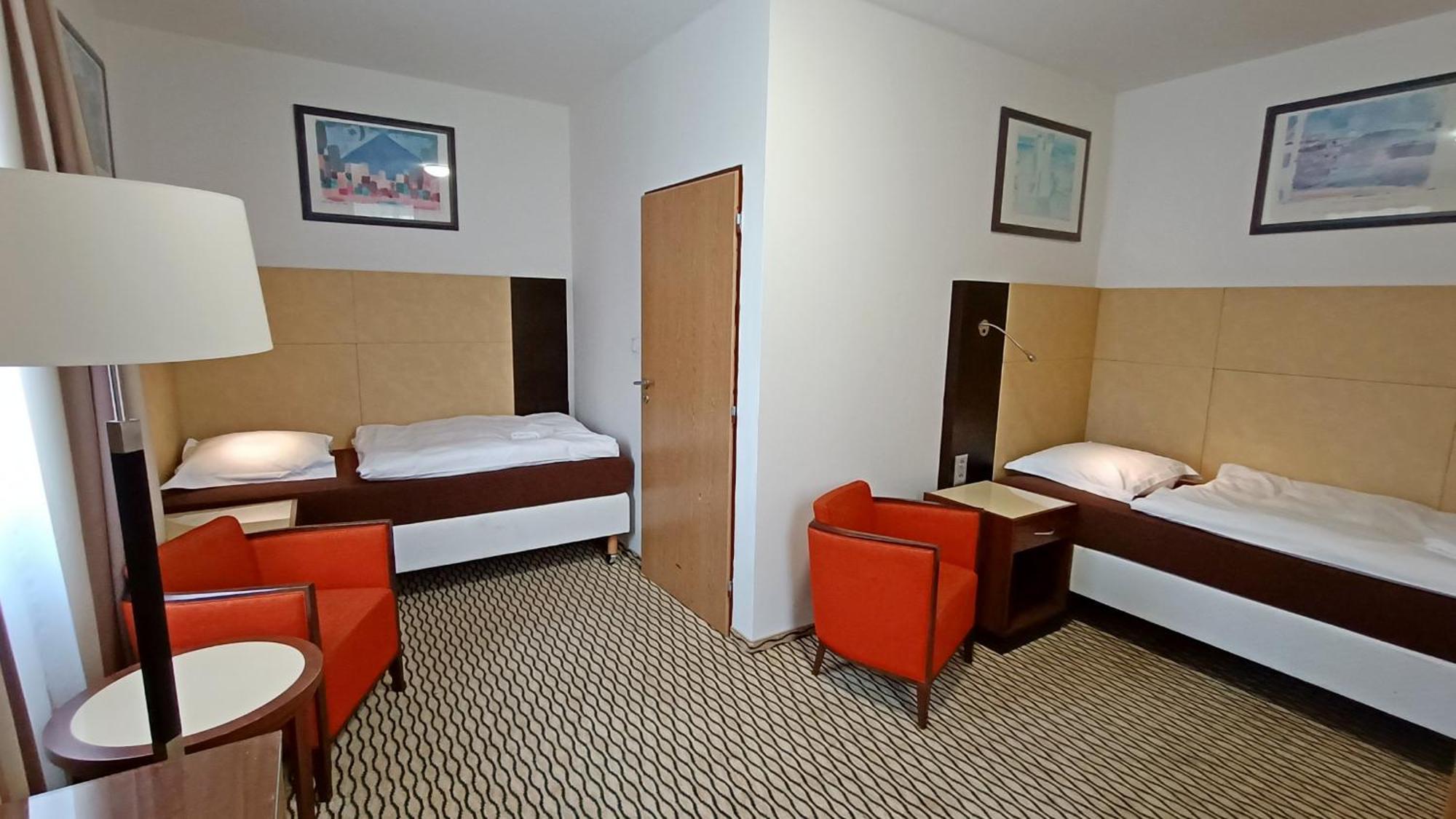 Apartments Gato Karlovy Vary Dalovice المظهر الخارجي الصورة